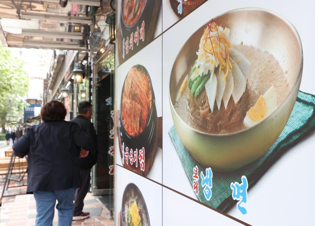 韩国经济寒冬未退 个体工商户销售额全线下跌