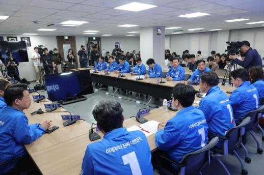 민주, 尹정권 인사 김대남 합류 철회에 "문제 나올 수밖에 없는 인물" 