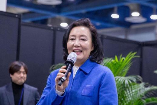 박영선 "李, 홍준표 러브콜은 TK 때문…두 사람은 필요충분조건"