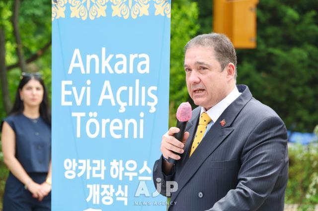 Turkish Ambassador Salih Murat Tamer speaks during an onpening session at the reopening event of the Ankara House in Seoul on May 21 AJP Han Jun-gu