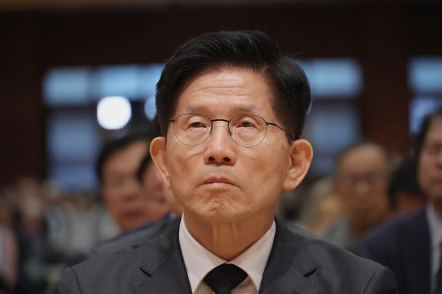 김문수 국민의힘 대선 후보가 24일 충북 단양군 구인사에서 열린 상월원각대조사 제51주기 열반대재에 참석했다사진연합뉴스