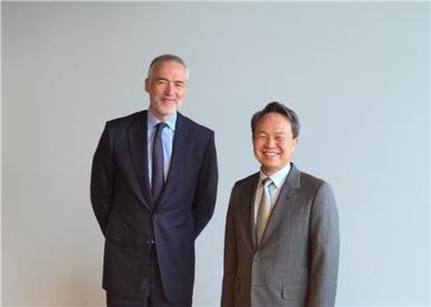 유럽 찾은 진옥동 신한금융 회장, 골드만삭스와 자산관리·IB 전략 논의