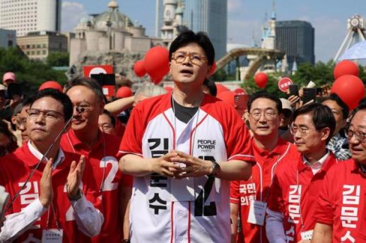 한동훈 "광주에서 사전투표…호남에서 정치 꽃피우겠다"