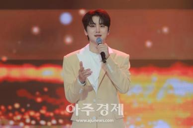 [포토] 안지완, 인생주 (더트롯쇼)