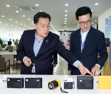 이재준 수원시장, 미국 수출 기업 방문...관세 조치 관련 사항 청취
