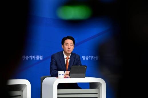 꺼져버린 단일화 불씨…현실화된 李·金·李 3파전