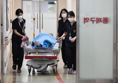 의료대란 단순 처방 전략…의사 중심 편중 공약