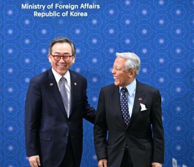 조태열, 日재계 인사들에 우호협력 적극 역할 해달라