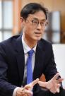 [아주초대석] 진종욱 한국자동차연구원장 中 경쟁력 막강…韓, 낡은 규제 풀고 미래차 대비 서둘러야