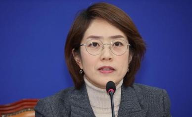 KBS 아나운서 출신 고민정, 이준석 젓가락 발언 비난…갈라치기 정치, 혐오의 배설로 마무리