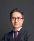 트럼프發 스마트폰 관세 예고에… 장덕현 공급망 재편도 고려