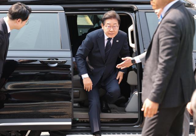 [아주돋보기] 21대 대선 본격 개막…사전투표 도입 후 역대 대선주자는 어디서 투표했나?