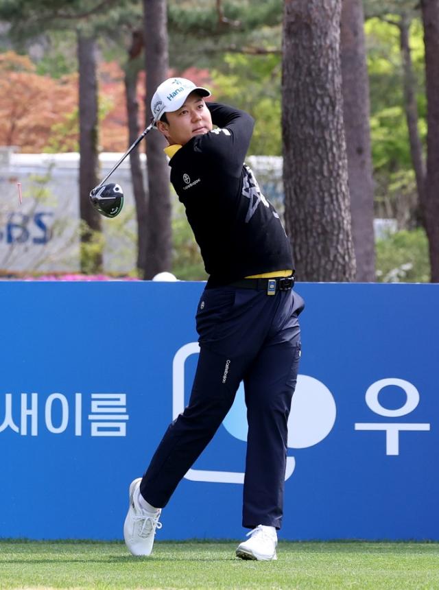 까스텔바작 의류 후원 선수 KPGA 함정우 프로 사진형지글로벌