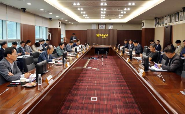 제221차 이사회 사진강원랜드