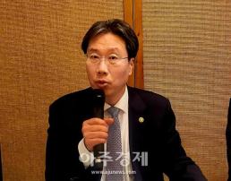 中, 중국인 유학생 비자 취소 美에 반발...정치적 차별