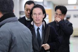 옷 안사고 술 줄여…패션·주류업계 실적 뚝