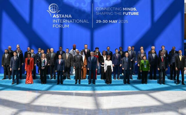 Intl forum to tackle global challenges kicks off in Astana
