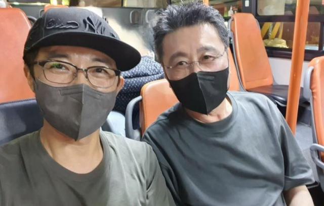 안재욱왼쪽과 고故 최정우 사진안재욱 SNS