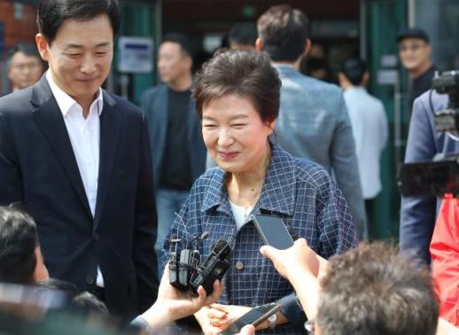 박근혜, 31일 대구 서문시장 방문…김문수 지원 나서