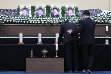 [포토] 오열하는 순직 해군 유족