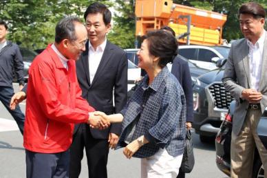 '선거의 여왕' 박근혜, 대구 서문시장에서 김문수 지원 나선다