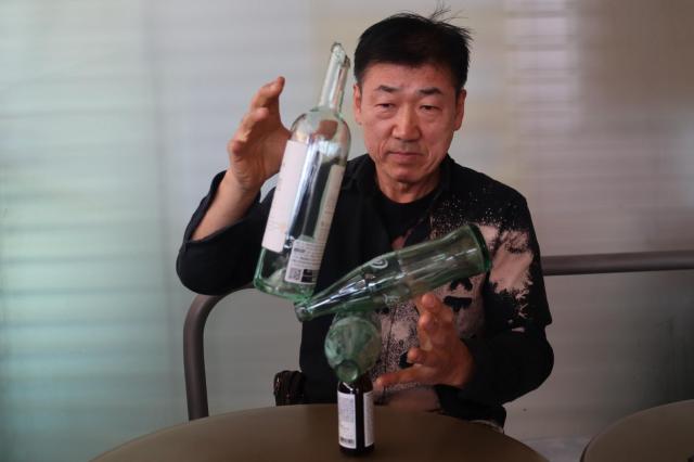 밸런싱아티스트 변남석 작가 사진 김호이 기자