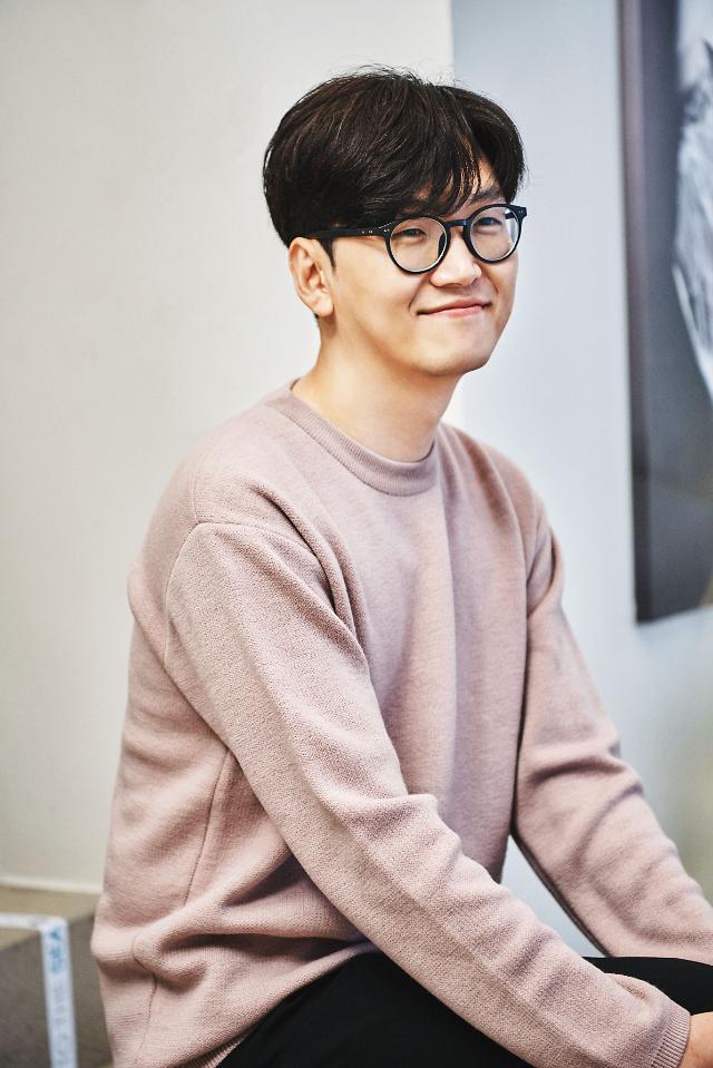 황석희 번역가 사진 황석희 번역가