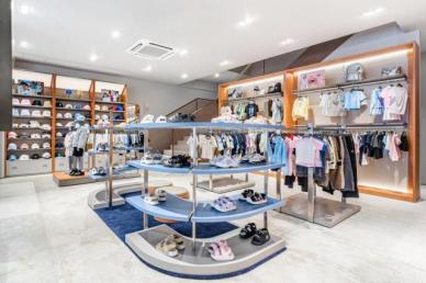 F&F, 강남 신사옥에 복합매장···MLB·디스커버리 등 입점