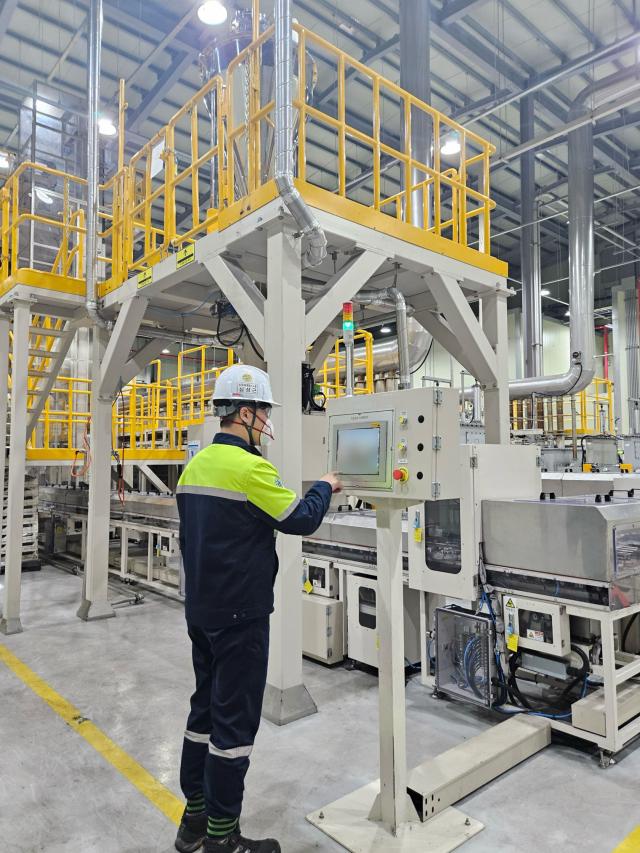 Korea eyes LMR batteries for EVs to bridge gap between range, affordability
