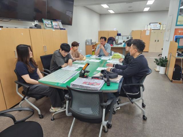 포항시가 올해 1월 조직 개편과 함께 도시안전주택국 안전총괄과 내에 신설한 ‘재난상황TF’ 회의 모습 사진포항시