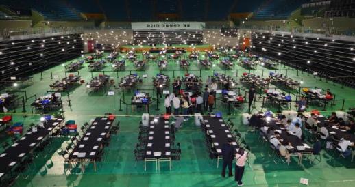 PHOTOS: Decision Day