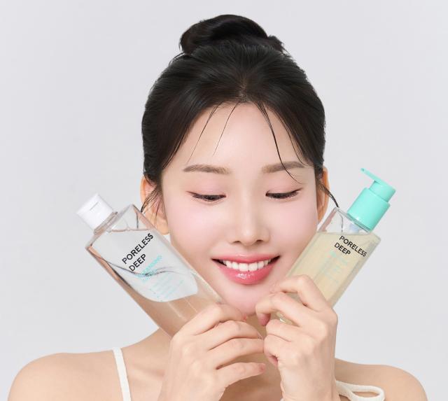 맥스클리닉 포어리스 딥 클렌징 오일폼·클렌징워터 사진멕스클리닉