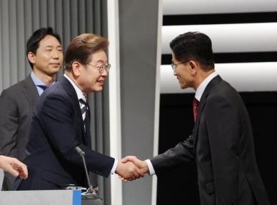 이재명 인천·김문수 봉천동 자택서 대기…선거 결과 지켜본다