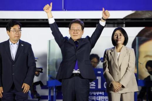 PHOTOS: President Lee Jae-myungs five-year term begins