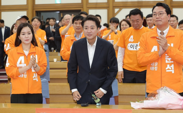 '이재명 한 수'에 개혁신당 추락?… 정당기호 뒤집힐 위기 처했다