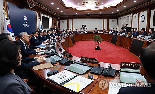尹锡悦内阁集体请辞 李在明面临短暂"前朝共治"尴尬局面