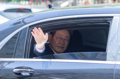 이재명, 오늘부터 한남동 관저 입주…대통령실 이전까지 사용