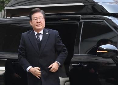 이재명 대통령 선거법 재판 연기…법원 헌법 84조 따른 조치