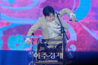[포토] 황민호, 관상타령 (더트롯쇼)