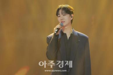 [포토] 송민준, 인생이란 게 (더트롯쇼)