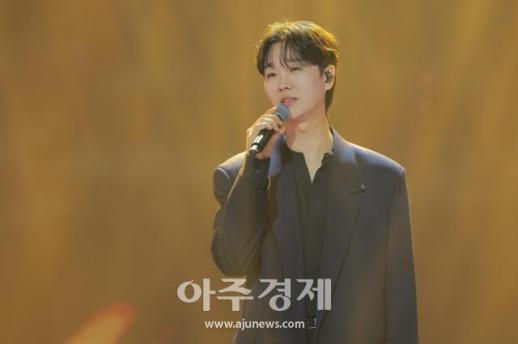 [포토] 송민준, 인생이란 게 (더트롯쇼)