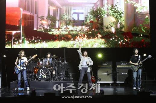 [포토] QWER, 불협 딛고 하나의 하모니 완성