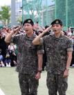 방탄소년단 RM·뷔, 오늘 전역 빨리 무대 오르고 싶어