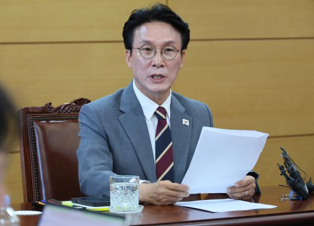 김민석 국무총리 후보자가 10일 서울 종로구 통의동 청문회 준비단 사무실에서 기자간담회를 하고 있다 사진연합뉴스