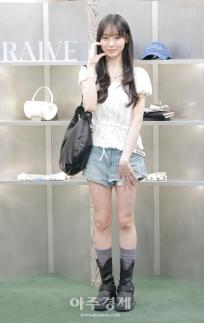 [포토] 댄서 노제, 레이브 한남 플래그십 스토어 오픈 기념 포토콜 참석