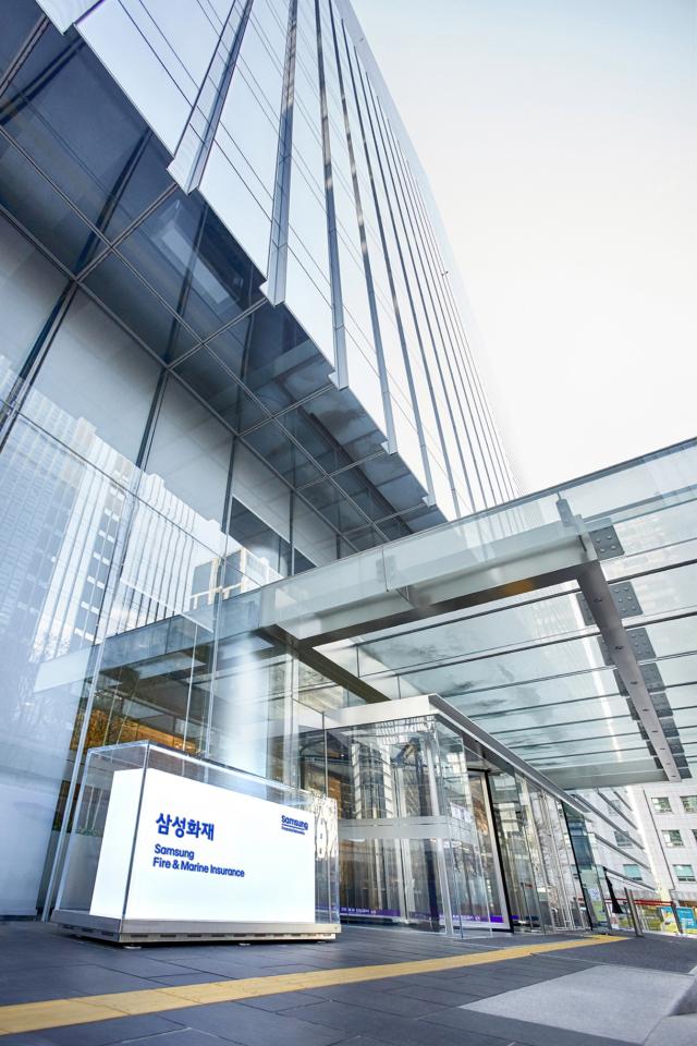 삼성화재가 영국의 글로벌 보험 기업 로이즈 캐노피우스와 5억7000만 달러 규모의 추가 지분 투자 계약을 체결했다 사진은 서울 서초구 소재 삼성화재 본사 사진삼성화재
