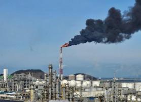 Korean petrochemical firms seek lifeline through mergers as losses mount