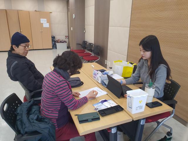 김해시서부보건소가 스마트 건강서비스 참여 어르신을 모집한다사진김해시