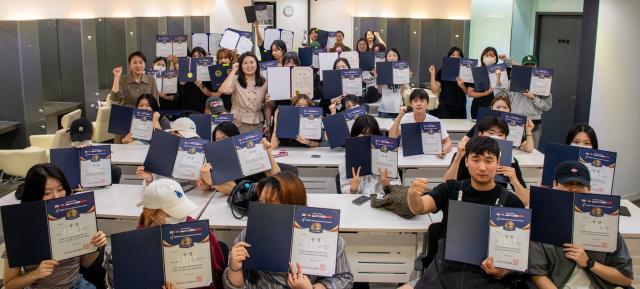 대구보건대학교 뷰티코디네이션학과 재학생 50여 명이 ‘제15회 대구광역시장배 국제피부미용 경기대회’와 ‘2025 국제뷰티아티스트 공모전’의 학과 시상식을 마쳤다 사진대구보건대학교