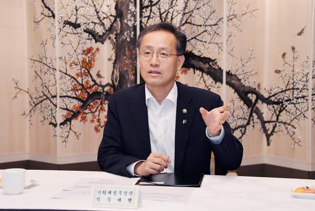중동 불안에 정부 '긴급상황점검'…